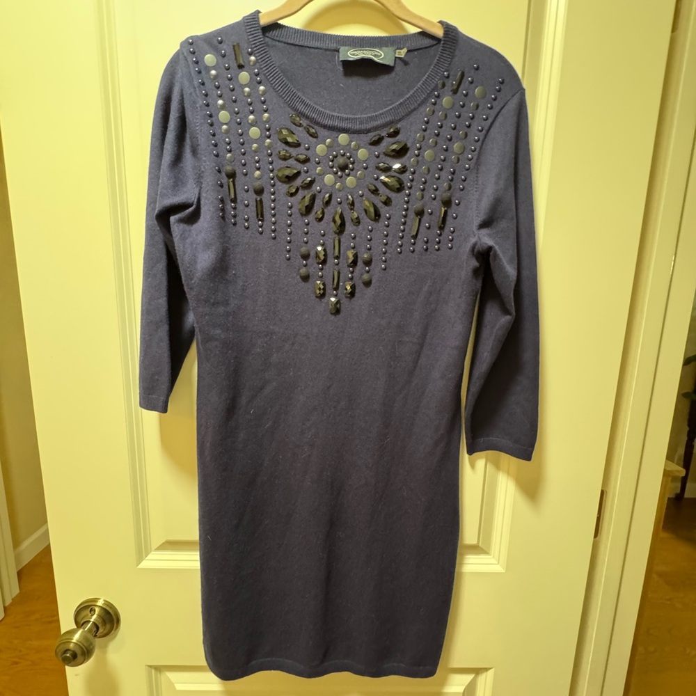 Magaschoni Embellished Long Sleeve Dress in navy. Silk cashmere nylon